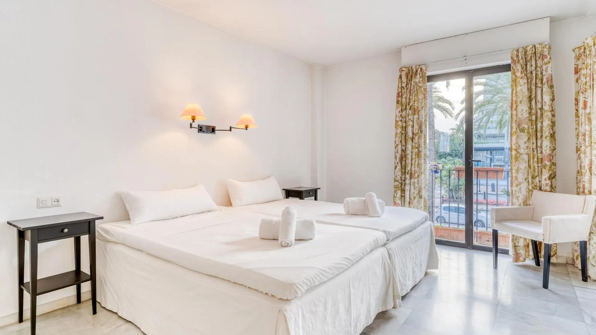 1 Bed Apartment In Puerto Banus Marbella