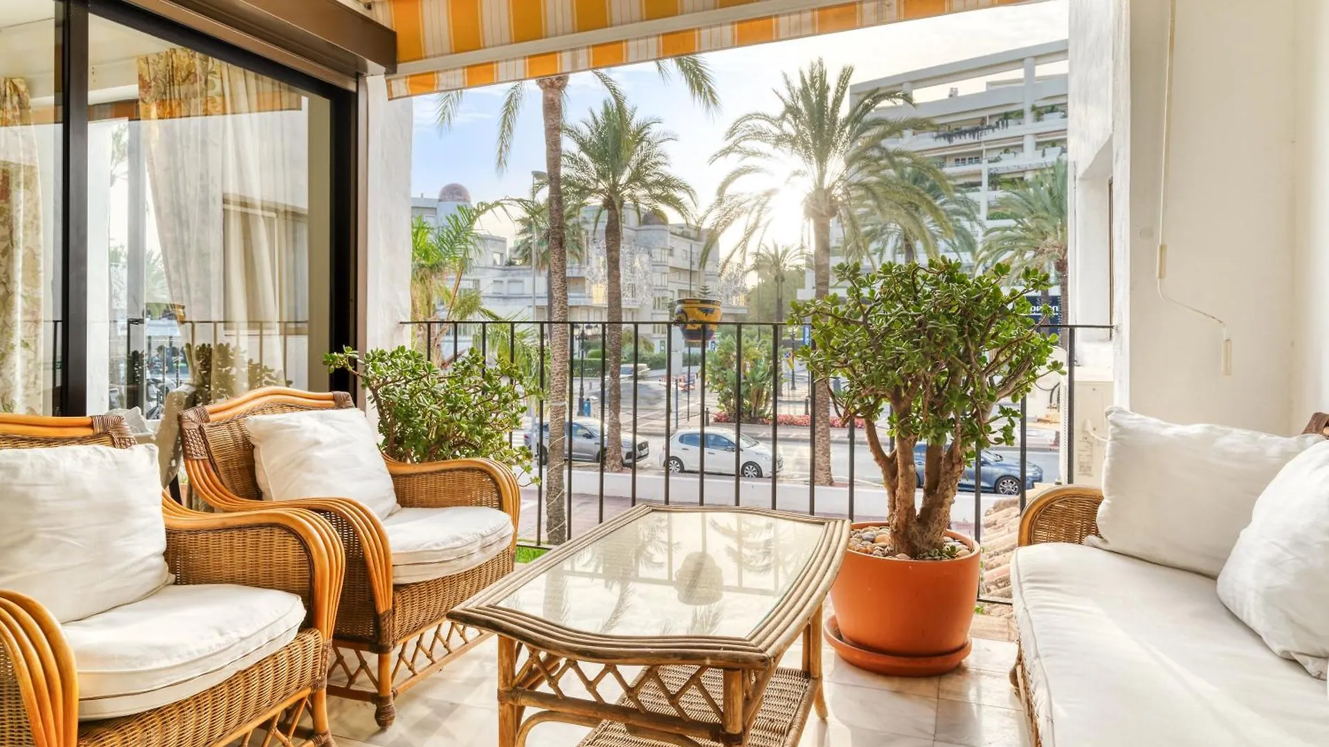 1 Bed Apartment In Puerto Banus Marbella